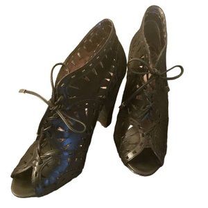 Vince Camuto | Lace up | Peep Toe | Shoes | Black | Size: 7B / 37